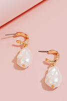 Pearl drop earrings